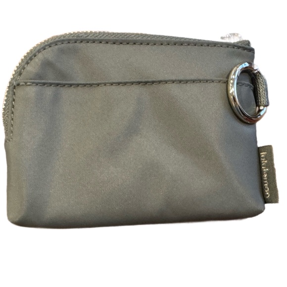 Lululemon Clippable Card Pouch Metal Gold Hardware Olive Green NWT - Picture 2 of 5